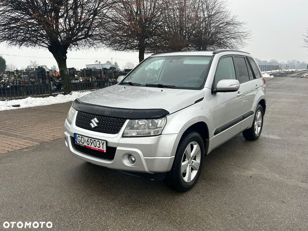 Suzuki Grand Vitara 2.0 - 1