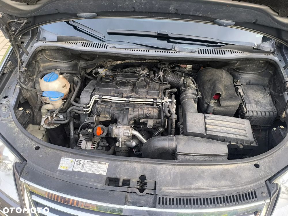 Volkswagen Touran 2.0 TDI DPF Trendline - 23