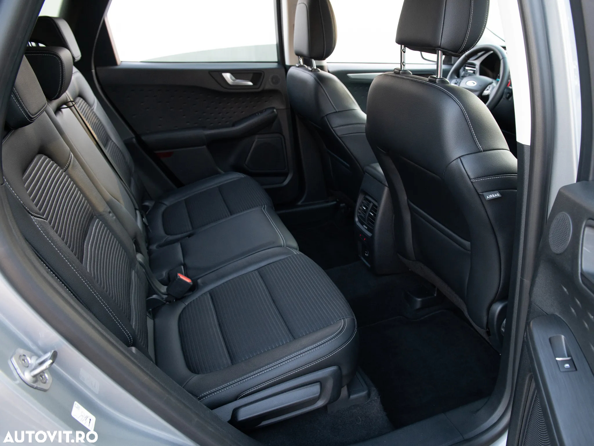 Ford Kuga 2.0 EcoBlue 4x4 Aut. TITANIUM - 35