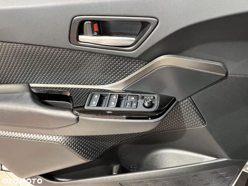 Toyota C-HR Lounge - 21