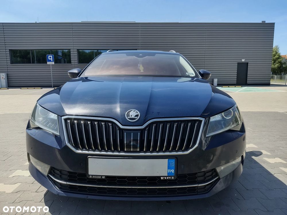 Skoda Superb 2.0 TDI Ambition DSG - 1
