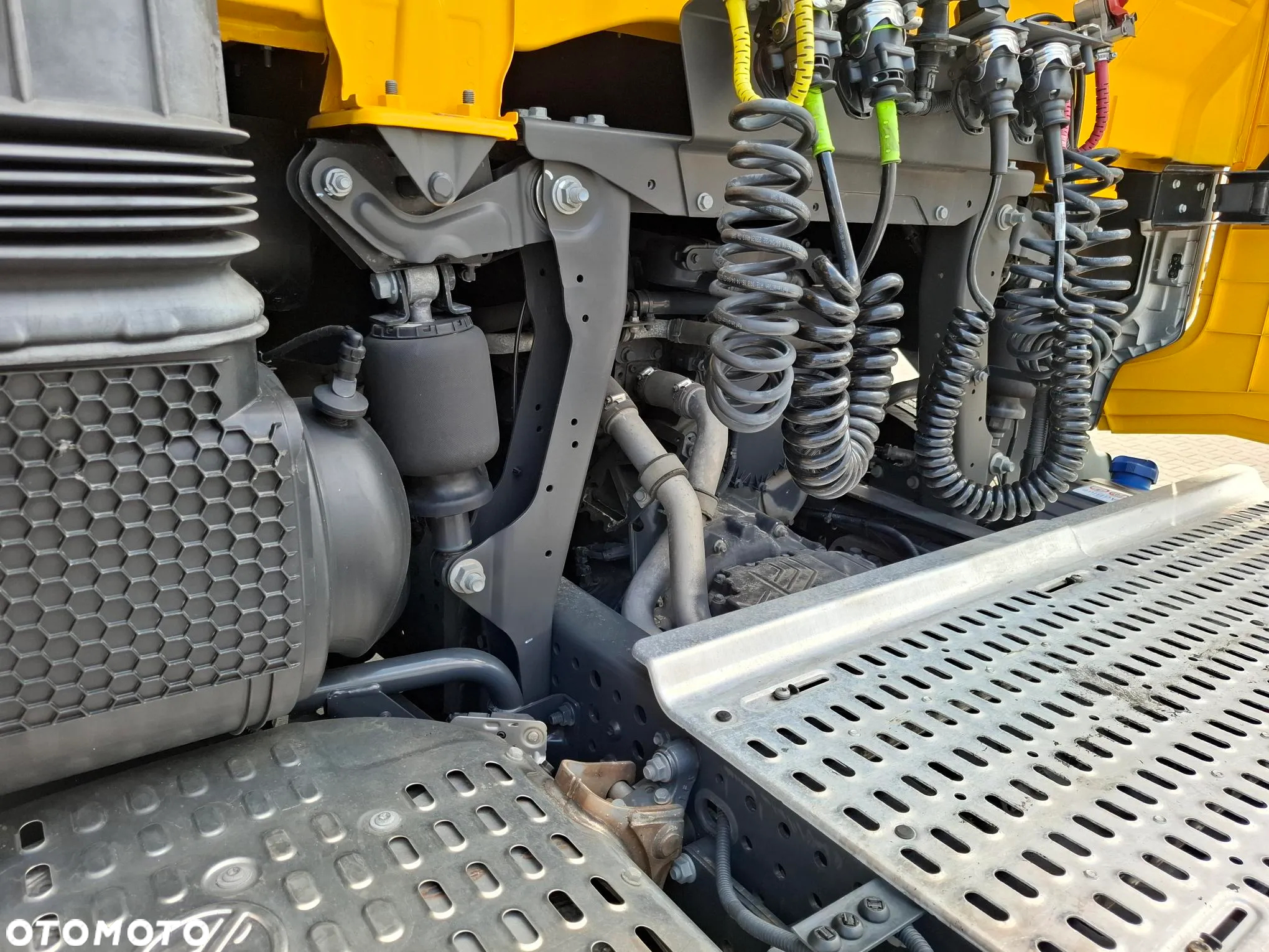 Iveco S-WAY AS440S49T/P - 13