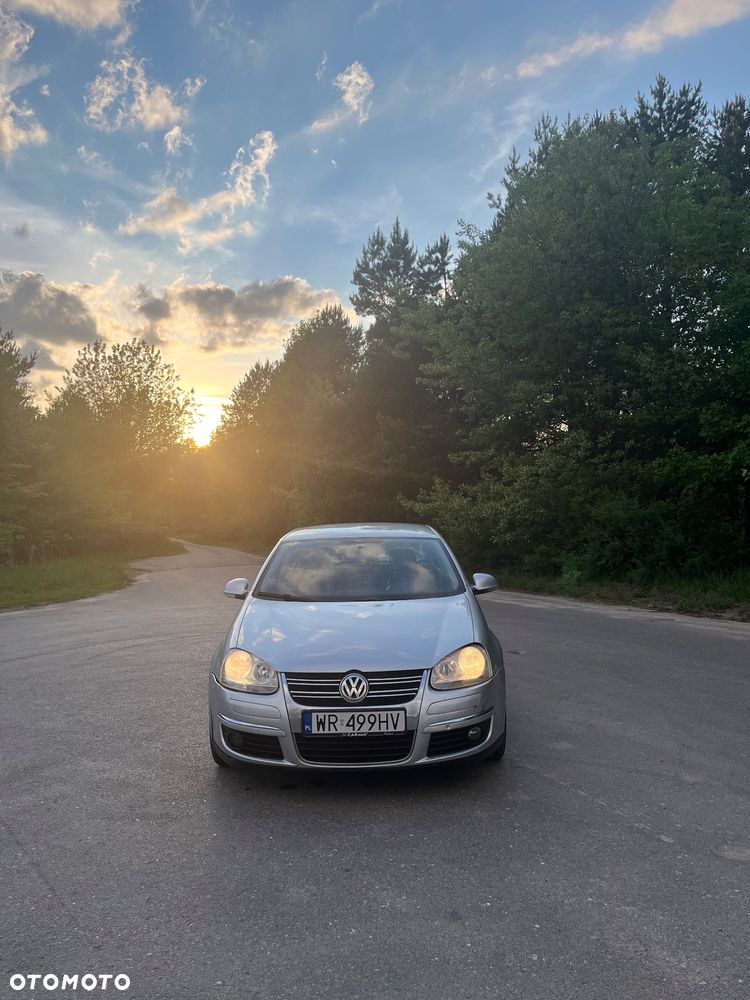 Volkswagen Jetta 1.9 TDI Comfortline - 5