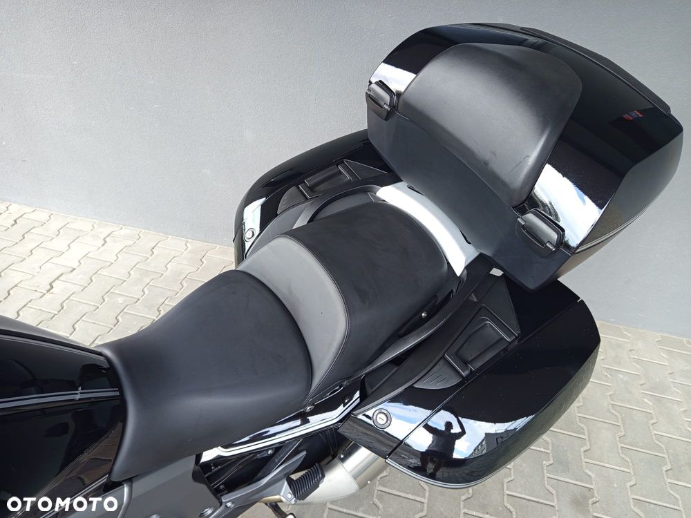 BMW K - 9