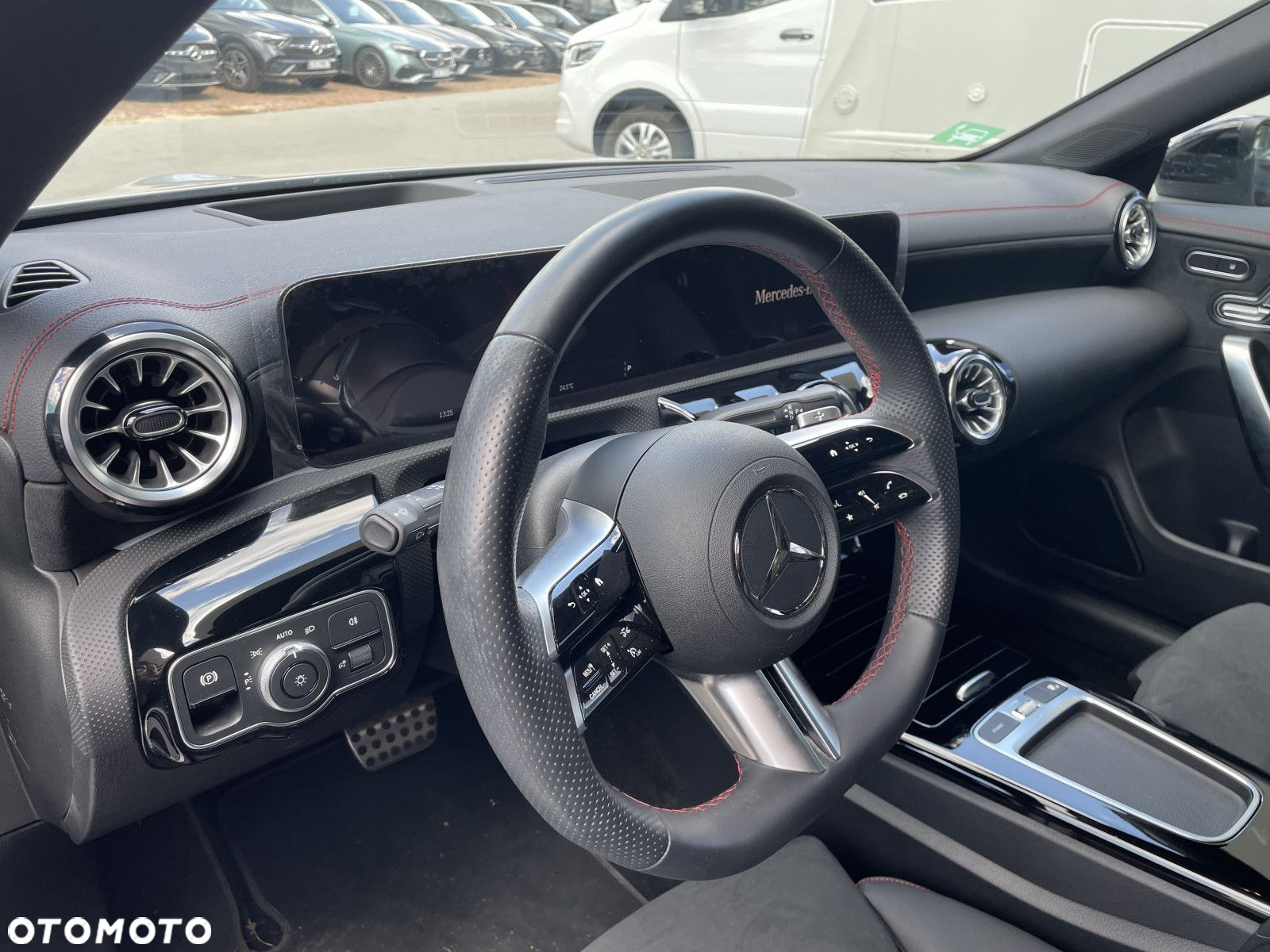 Mercedes-Benz CLA - 15