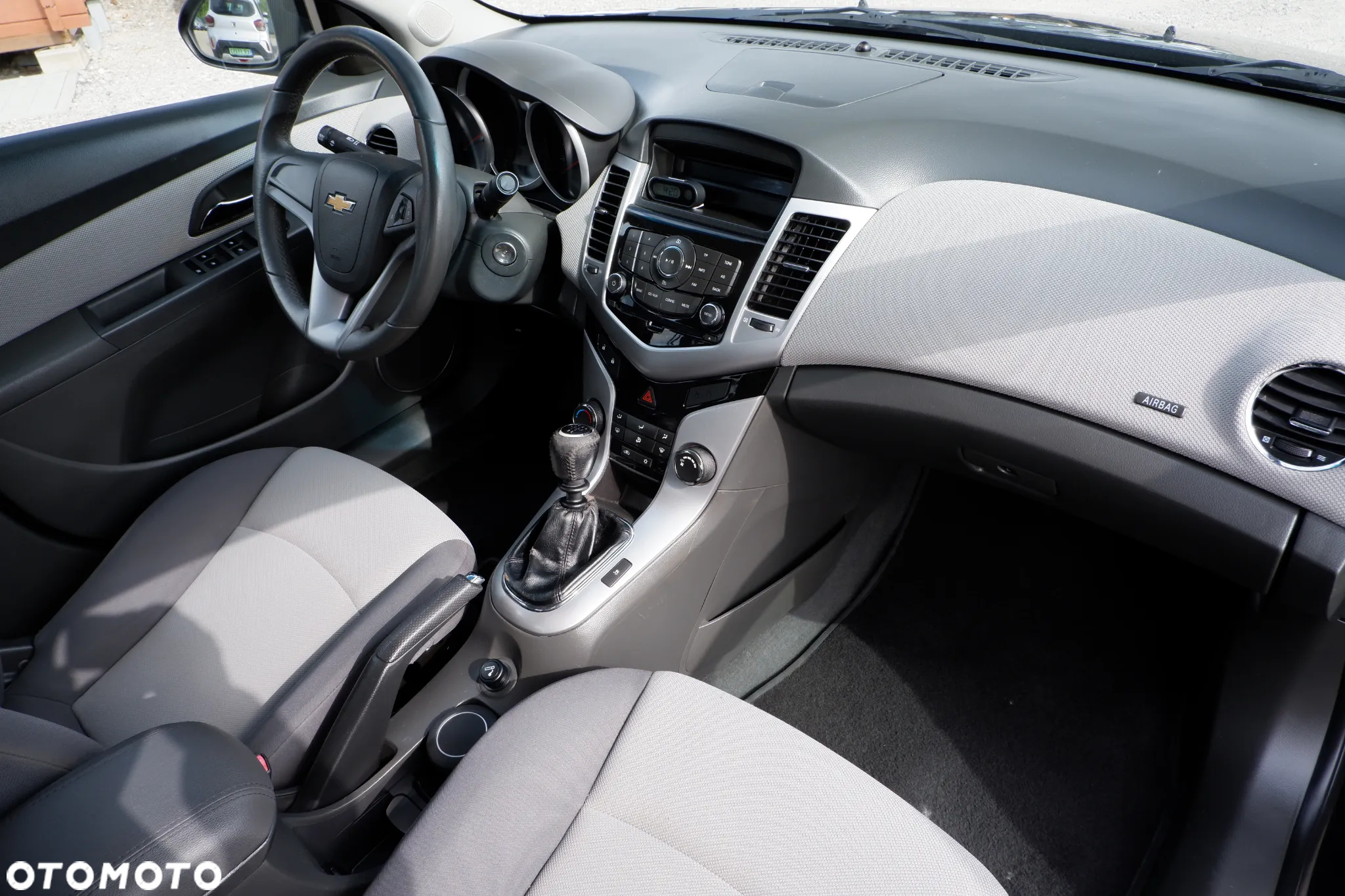 Chevrolet Cruze 1.6 LS - 4