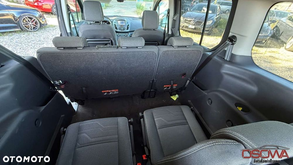 Ford Tourneo Connect Grand - 28