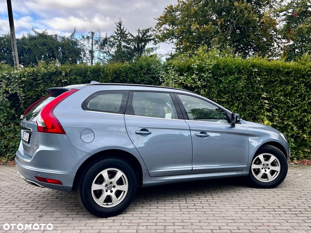 Volvo XC 60 D4 AWD Geartronic Summum - 32