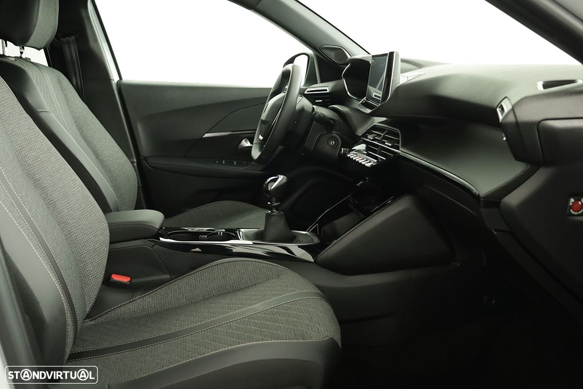 Peugeot 2008 1.2 PureTech Allure - 23