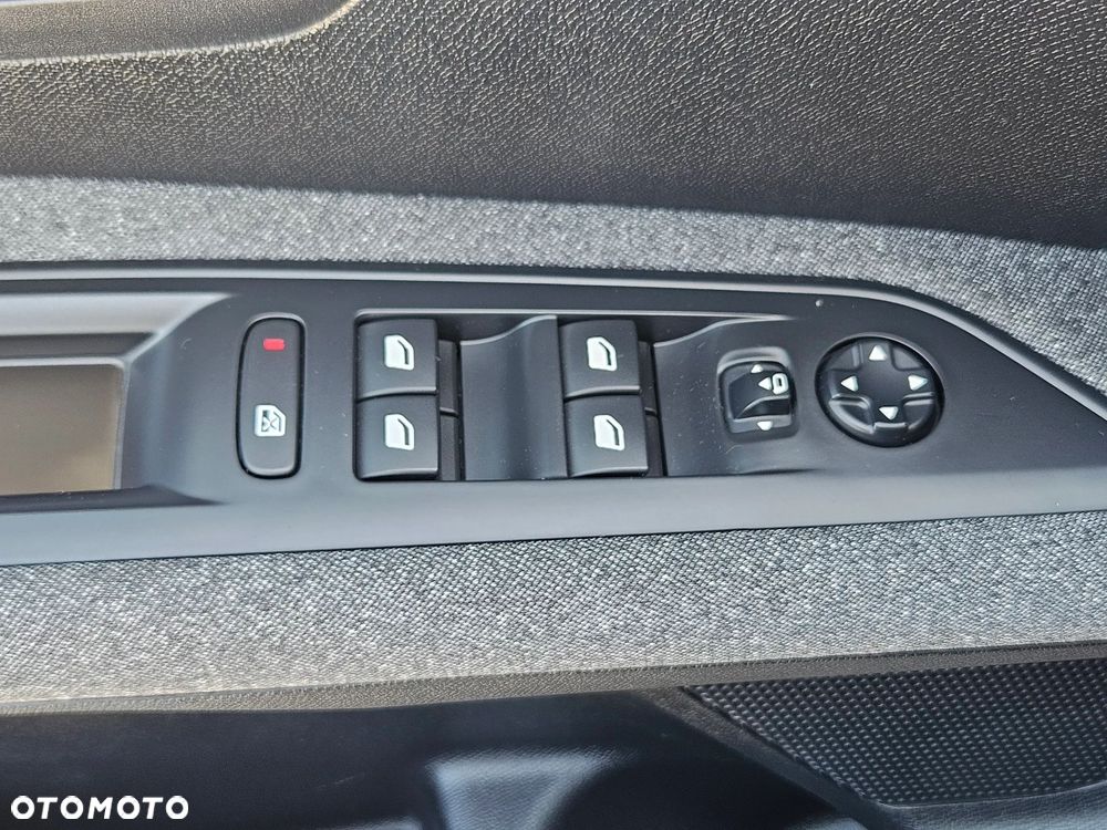 Peugeot 5008 1.2 PureTech Active Pack S&S - 35