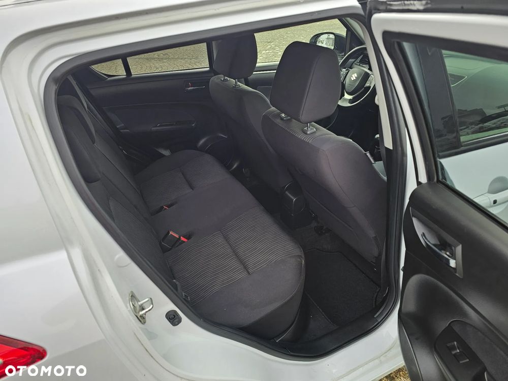 Suzuki Swift 1.2 4x4 Club - 31