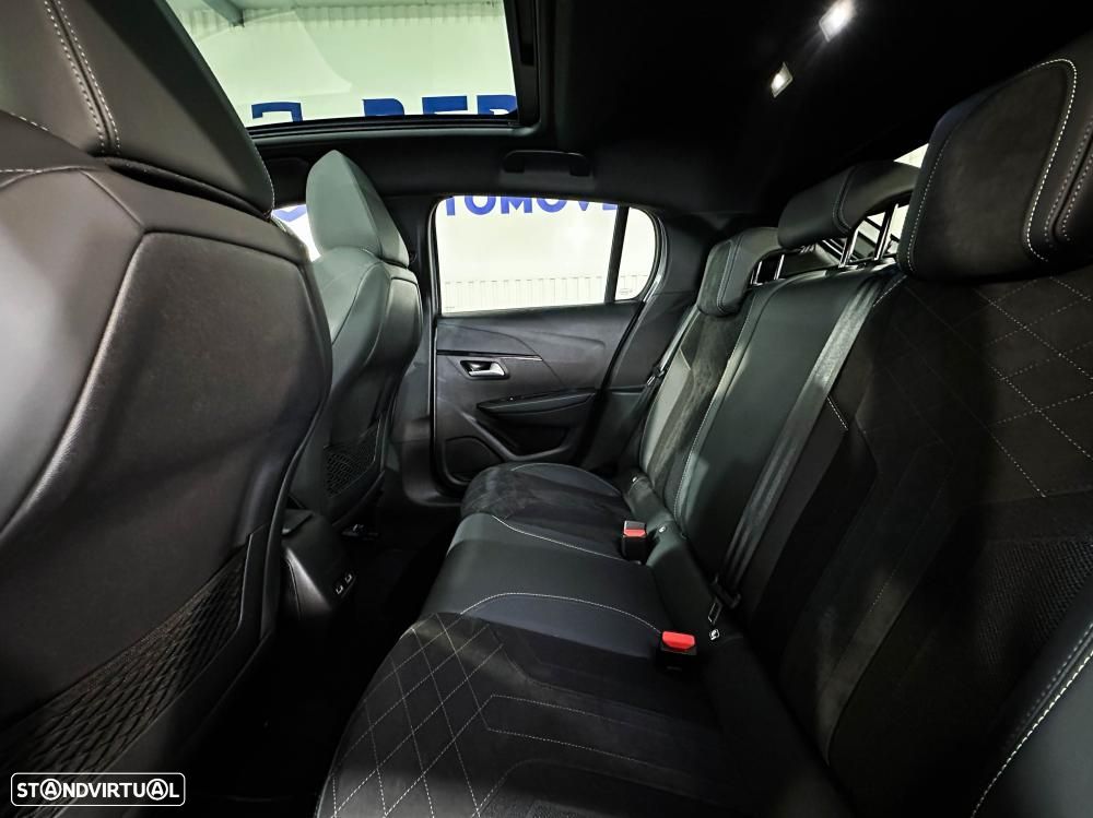 Peugeot e-208 50 kWh GT Pack - 10