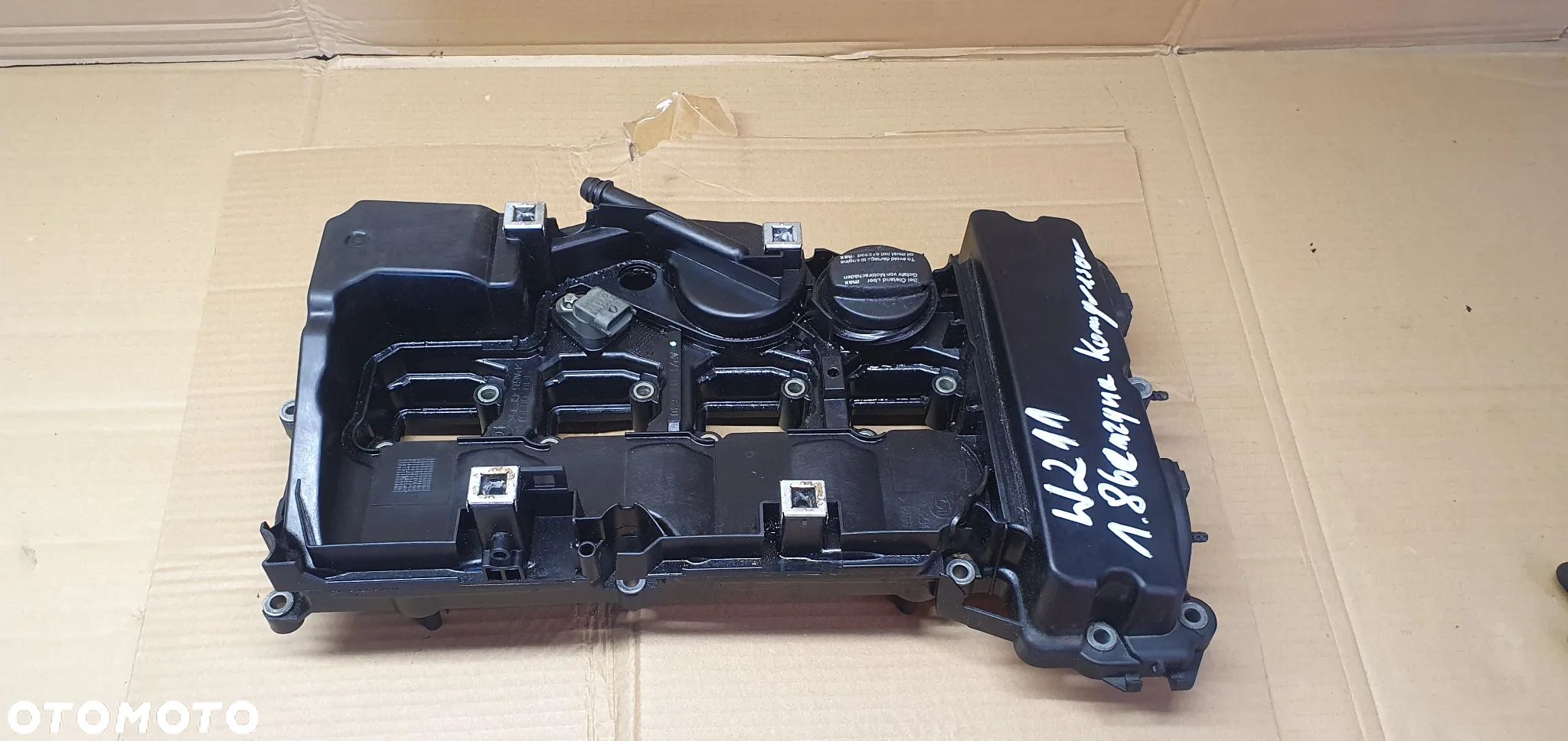 Pokrywa osłona silnika zaworów dekiel Mercedes E-Klasa W211 1.8 K A2710100630 - 1