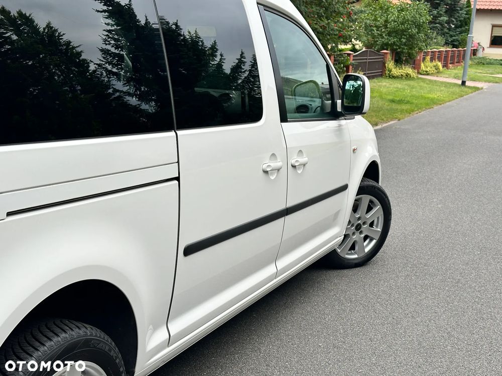 Volkswagen Caddy Maxi Comfortline BMT - 13