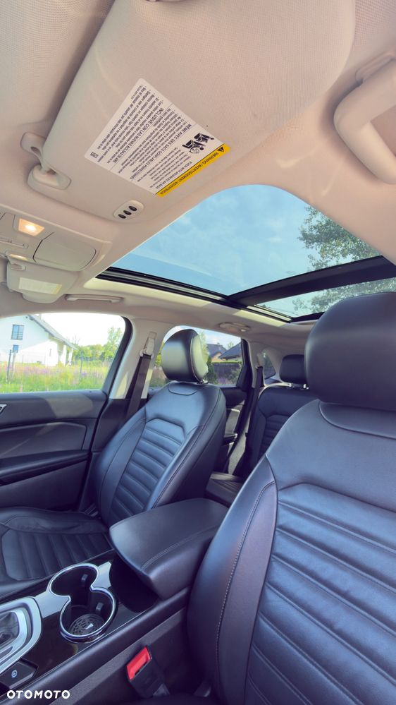 Ford Edge - 8