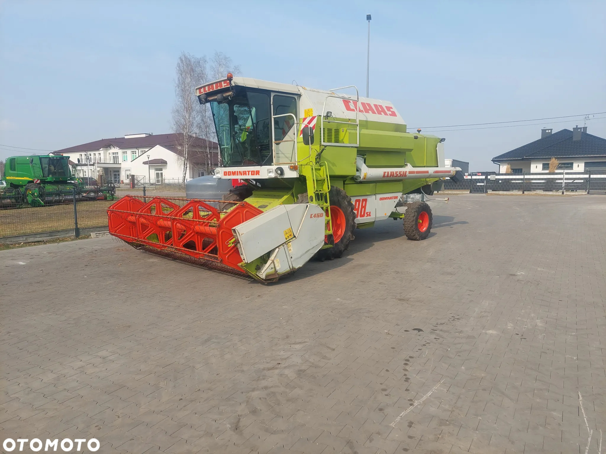 Claas Dominator 98SL - 2