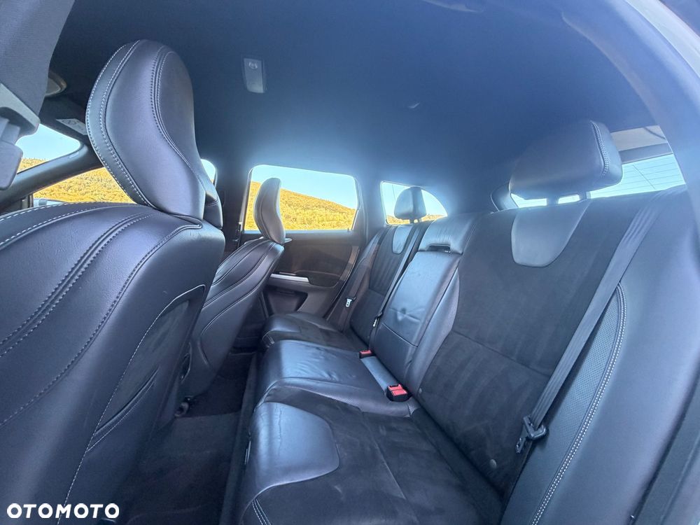 Volvo XC 60 D4 Geartronic Momentum - 20