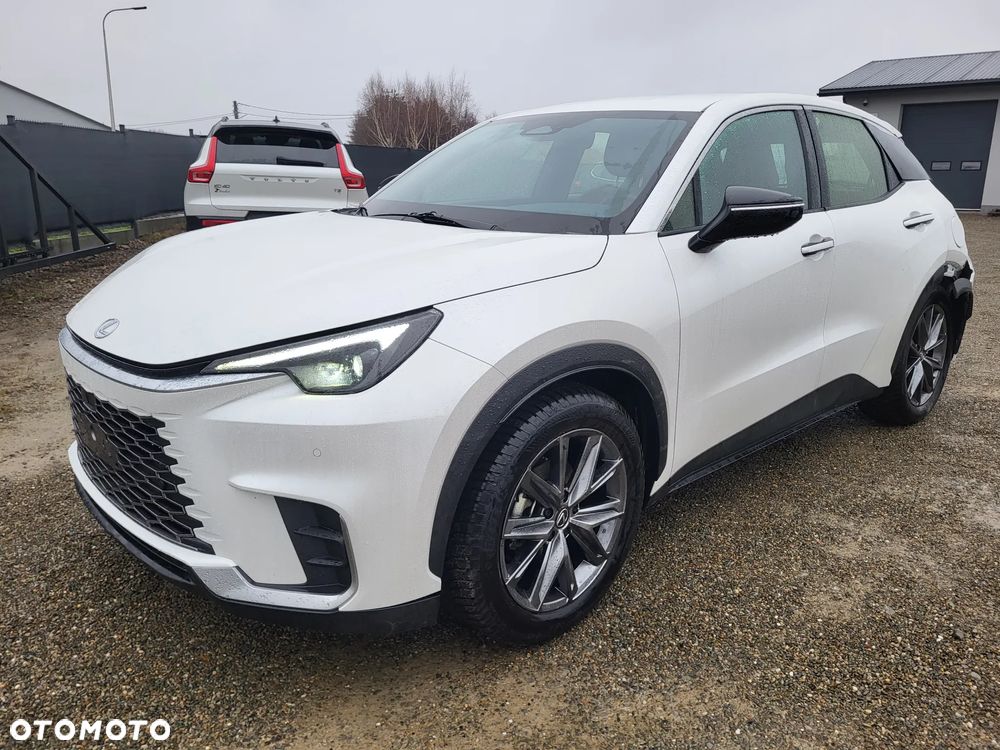 Lexus LBX AWD E-Four Relax - 3