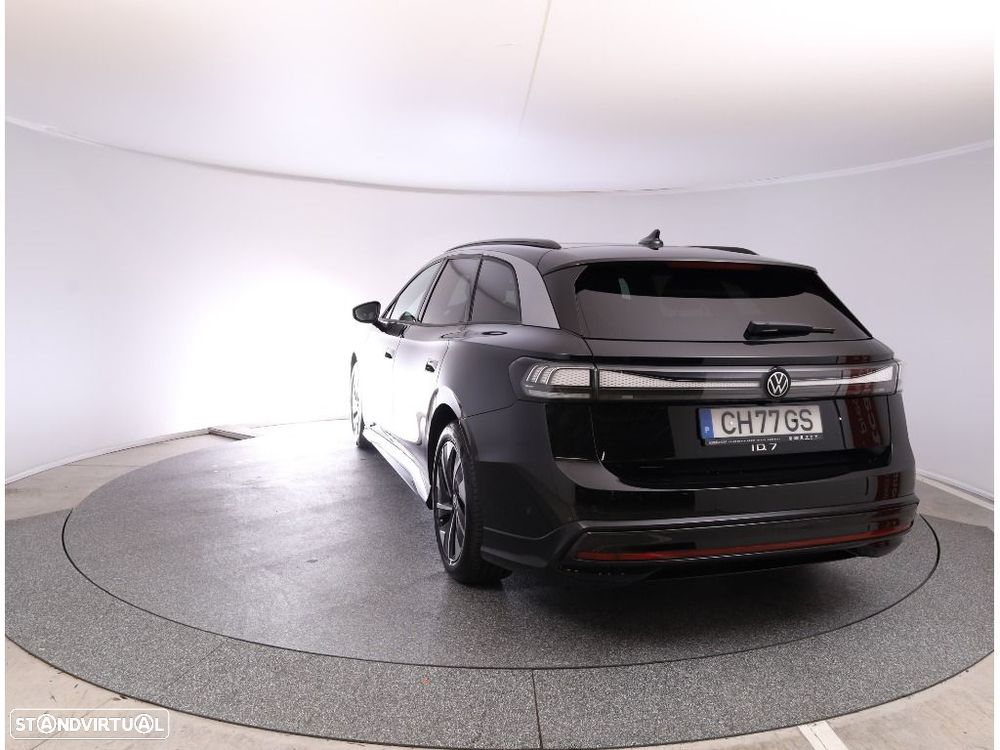 VW ID.7 Tourer 77 kWh Pro Urban - 5