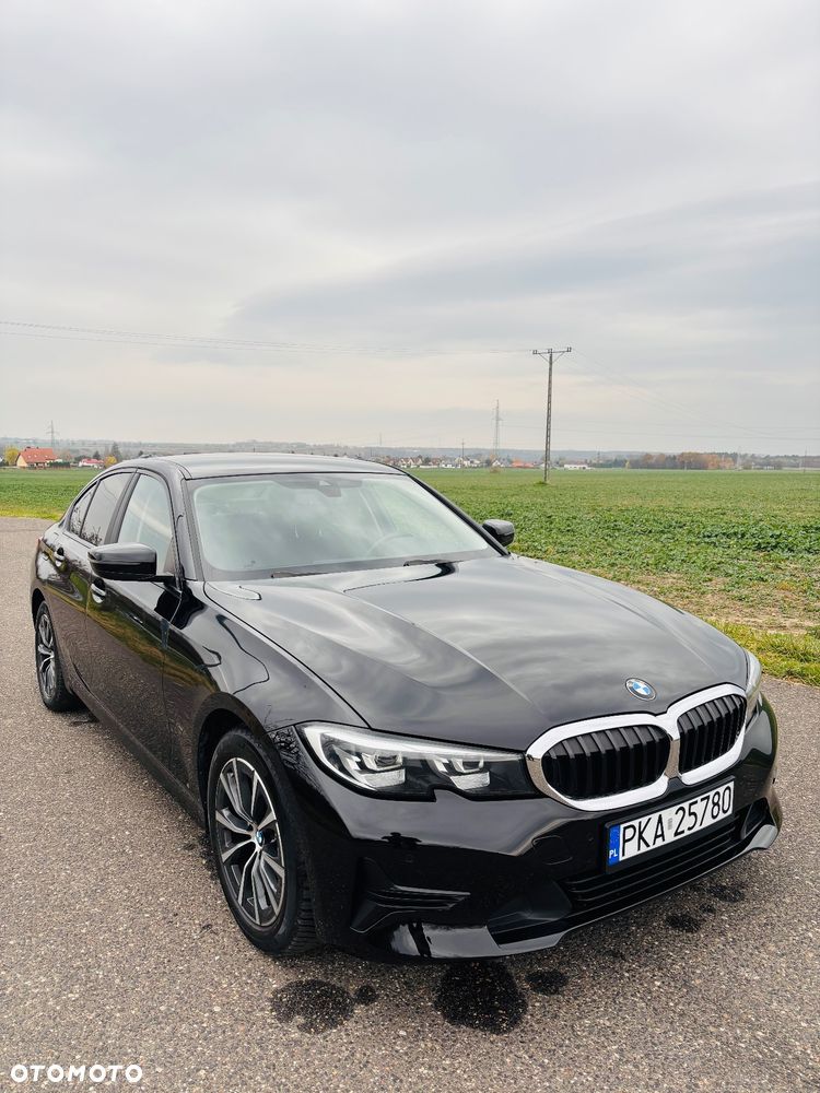BMW Seria 3 318d - 3