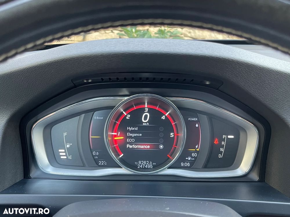 Volvo V60 D6 Twin Engine Geartronic RDesign - 34