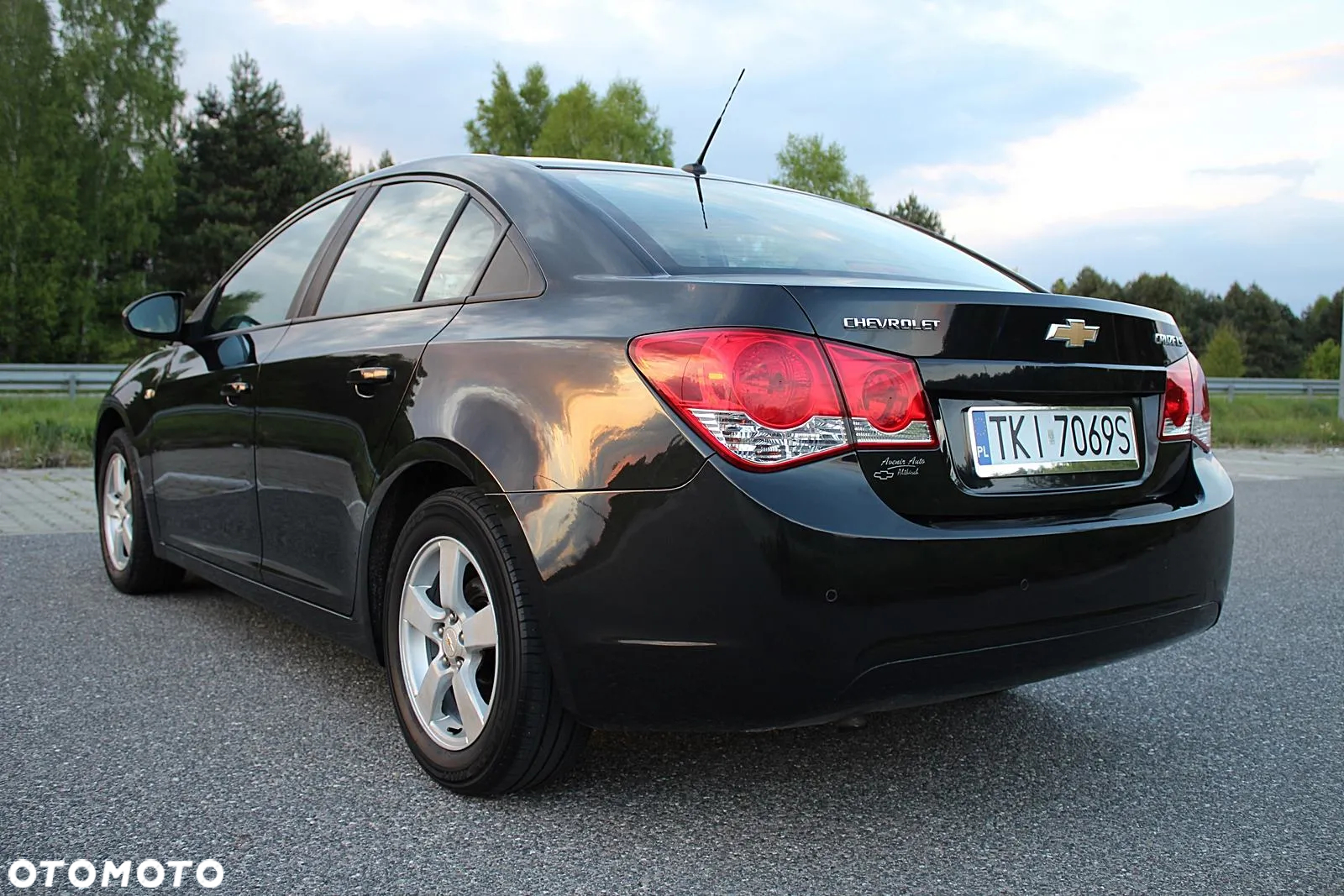 Chevrolet Cruze 1.6 LS - 23