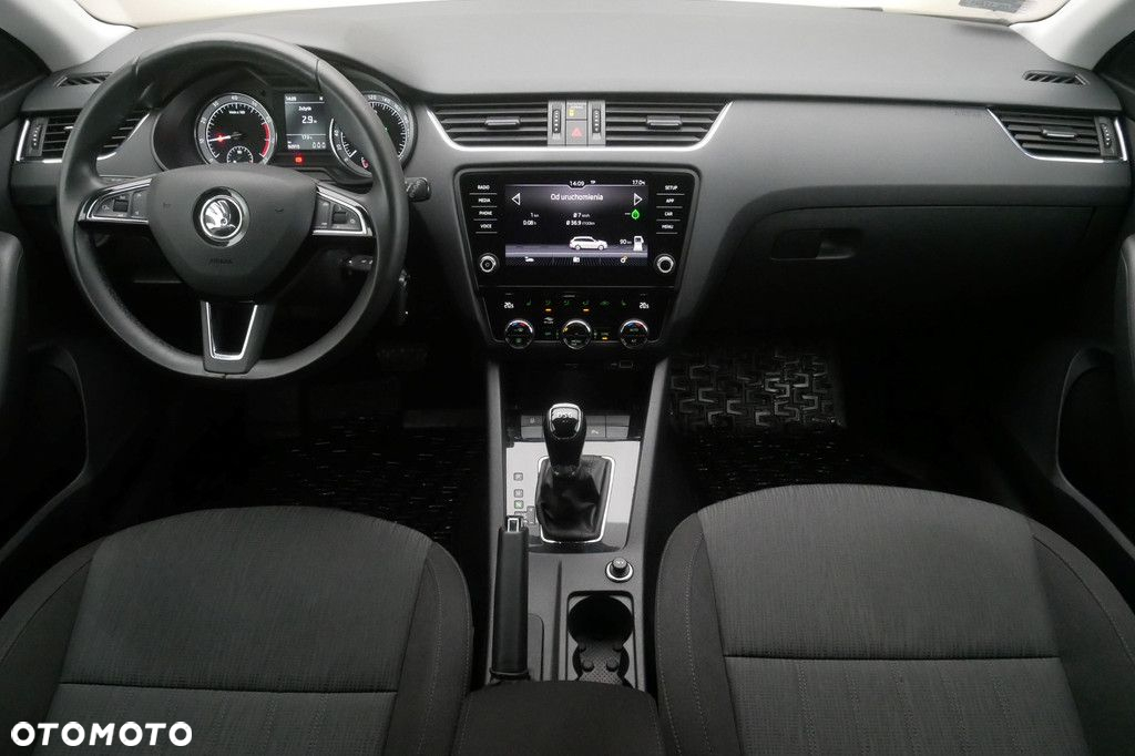 Skoda Octavia - 8