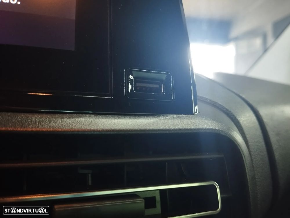 Opel Combo — fotografia 33