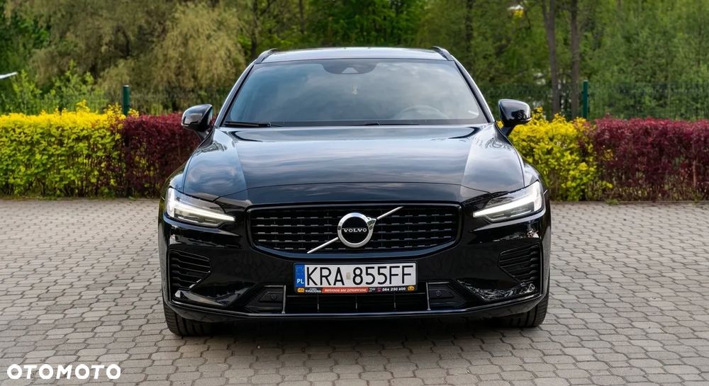 Volvo V60 T6 AWD Plug-In Hybrid Ultra Dark - 3