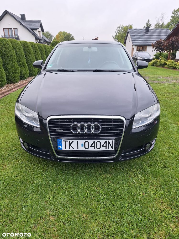 Audi A4 Limousine - 5