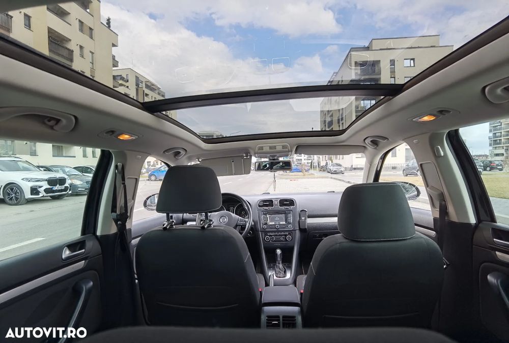 Volkswagen Golf 1.6 TDI DPF DSG MATCH - 9