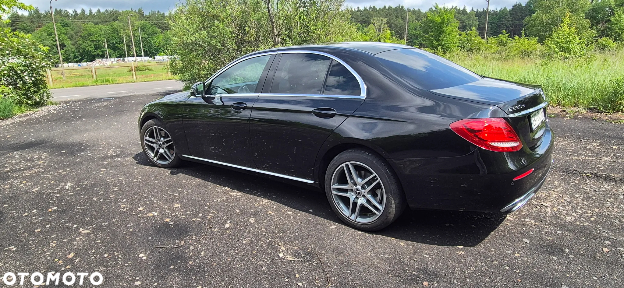 Mercedes-Benz Klasa E 220 d 4-Matic 9G-TRONIC - 17