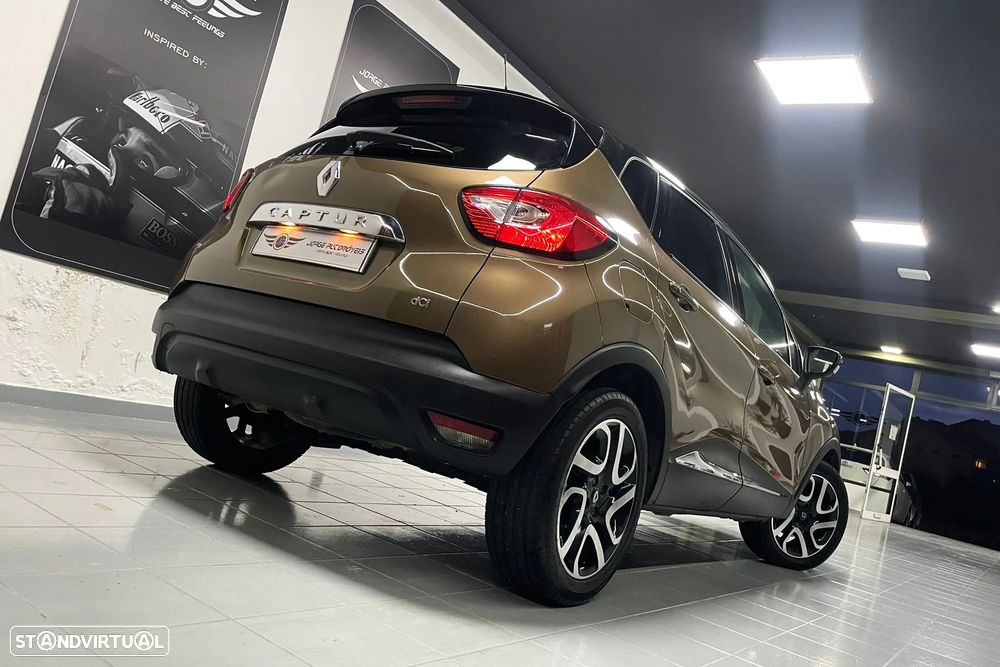 Renault Captur 1.5 dCi Exclusive - 17