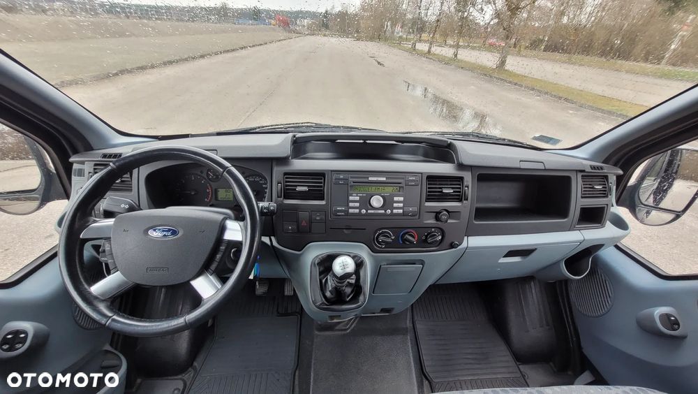 Ford Transit - 16