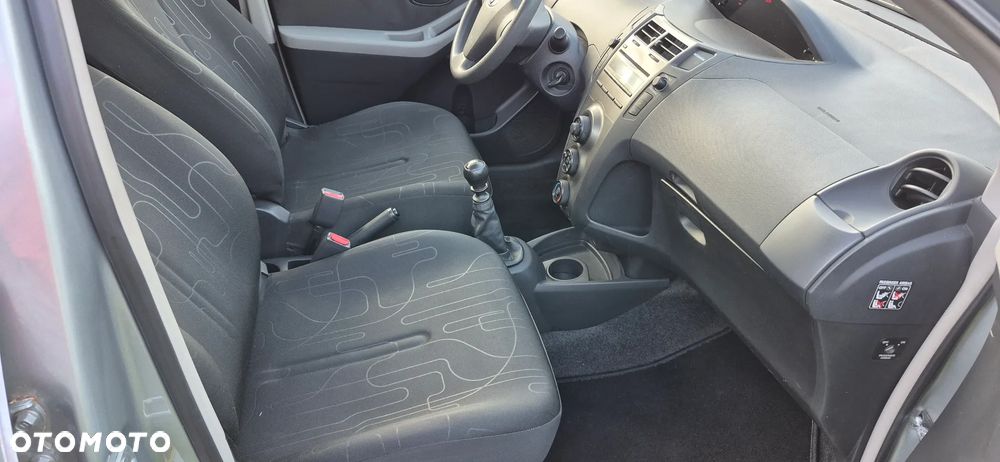 Toyota Yaris 1.33 Luna Start - 11