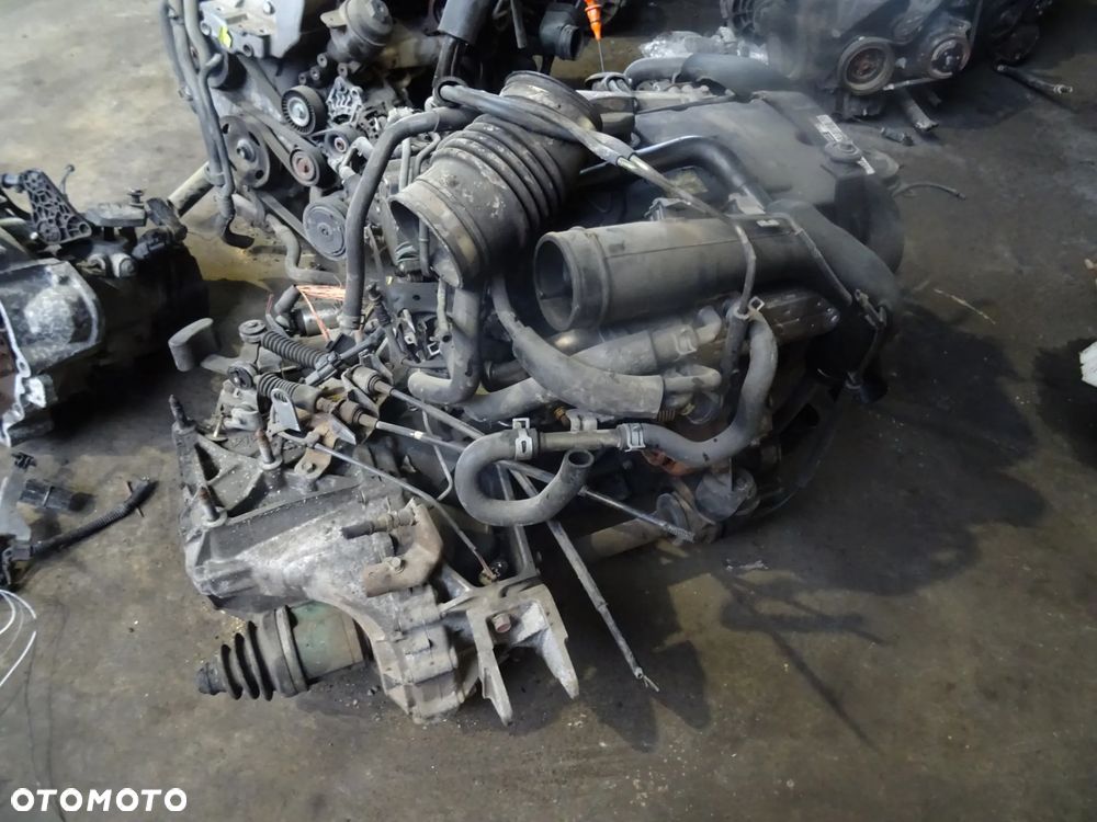 Silnik Mitsubishi Grandis 2.0 DID BSY (Goły słupek) - 2