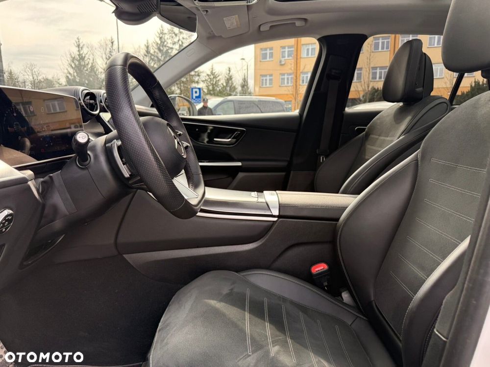 Mercedes-Benz GLC 200 mHEV 4-Matic AMG Line - 16