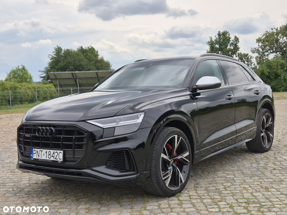 Audi Q8 - 8