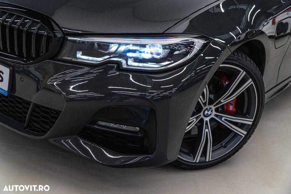 BMW Seria 3 330e Aut. M Sport - 35
