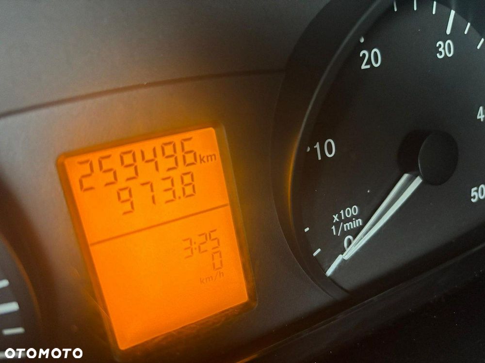 Mercedes-Benz Sprinter - 19