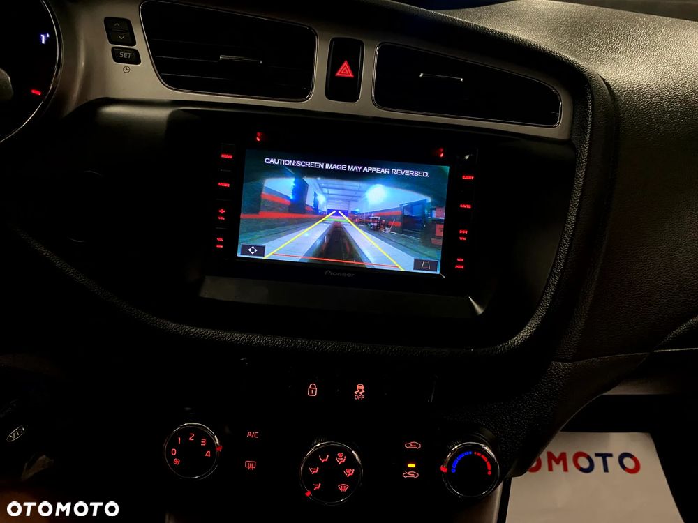 Kia Ceed 1.6 GDI XL - 16