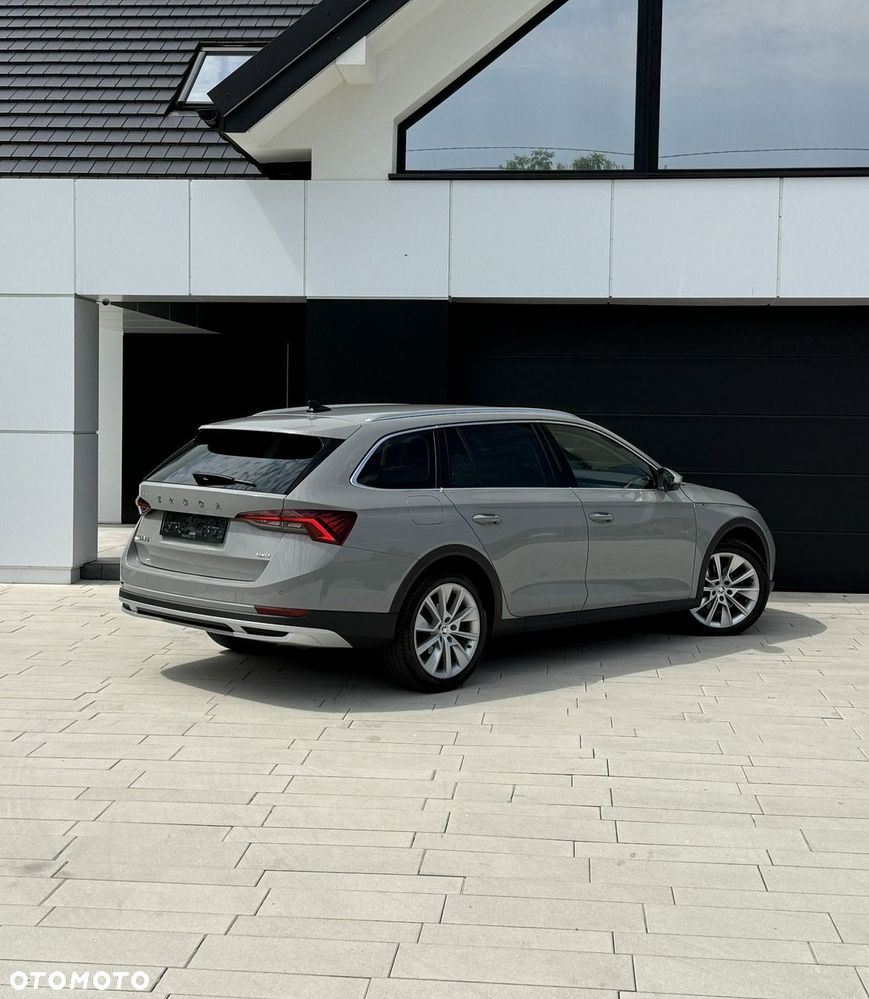 Skoda Octavia 2.0 TDI DSG 4x4 Scout First Edition - 6