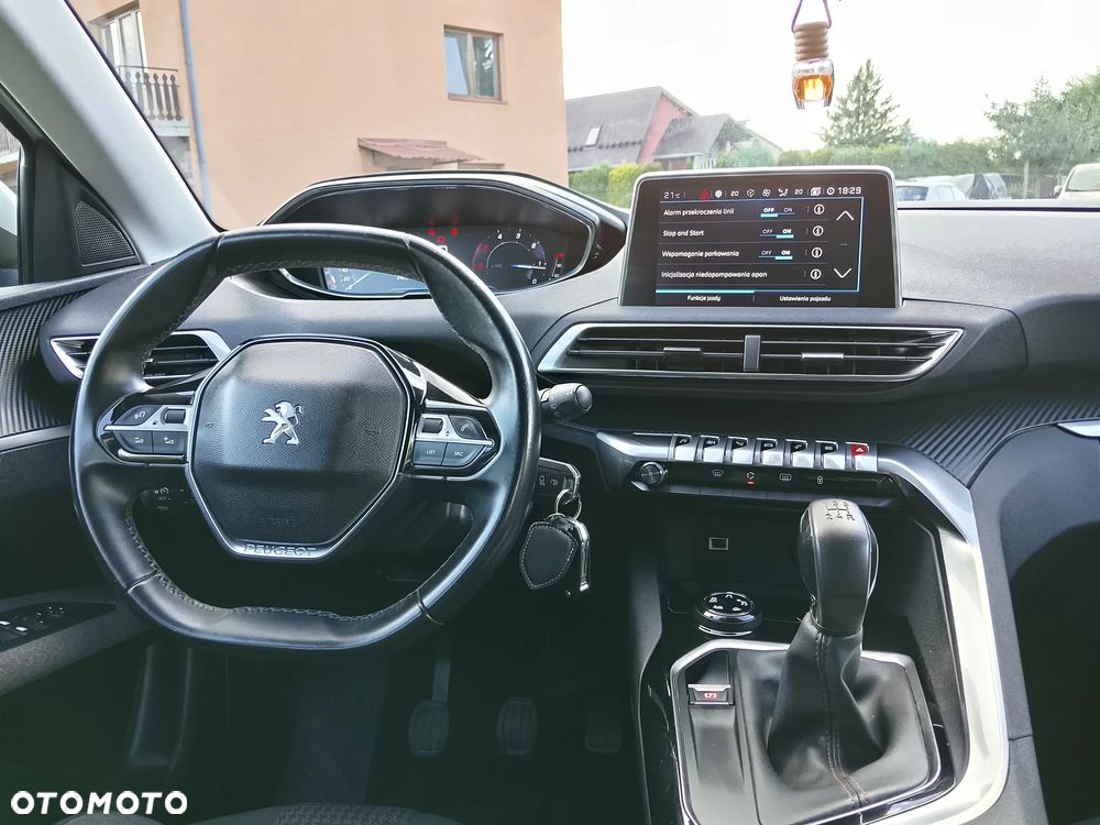 Peugeot 3008 - 26