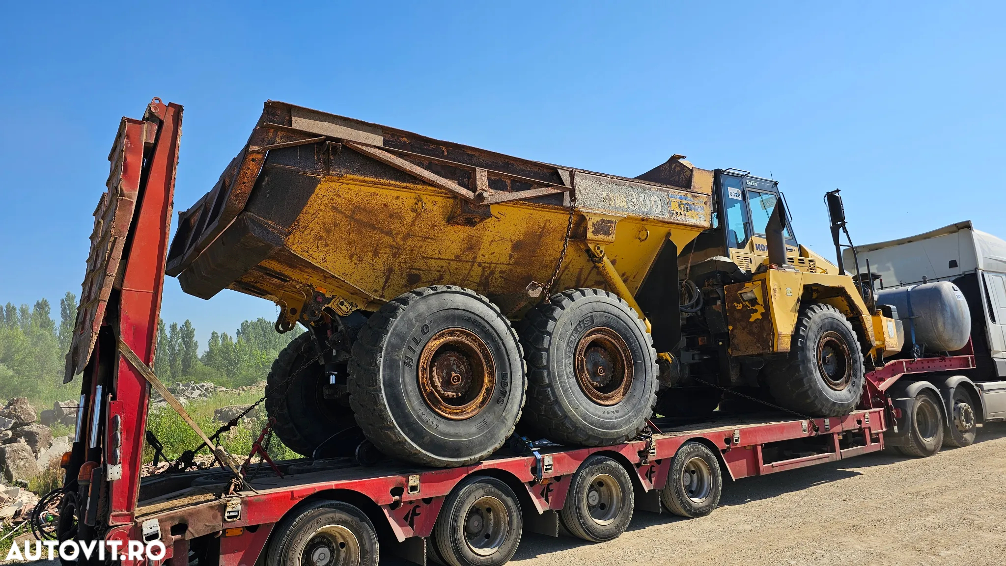 Komatsu HN 300 -2 Dumper 6X6 - 8