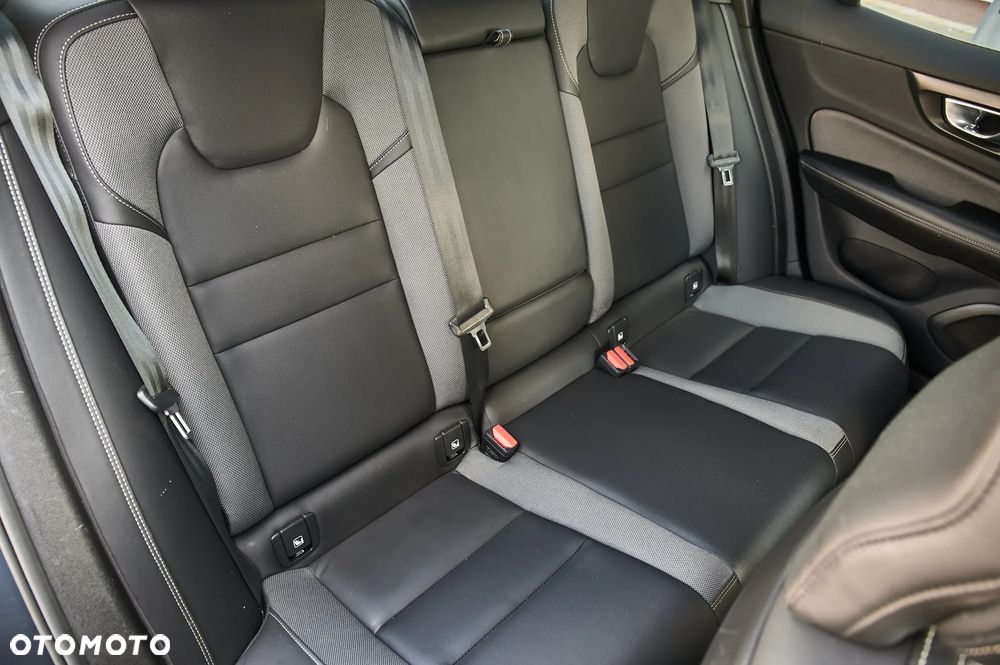 Volvo S60 T4 Geartronic RDesign - 30
