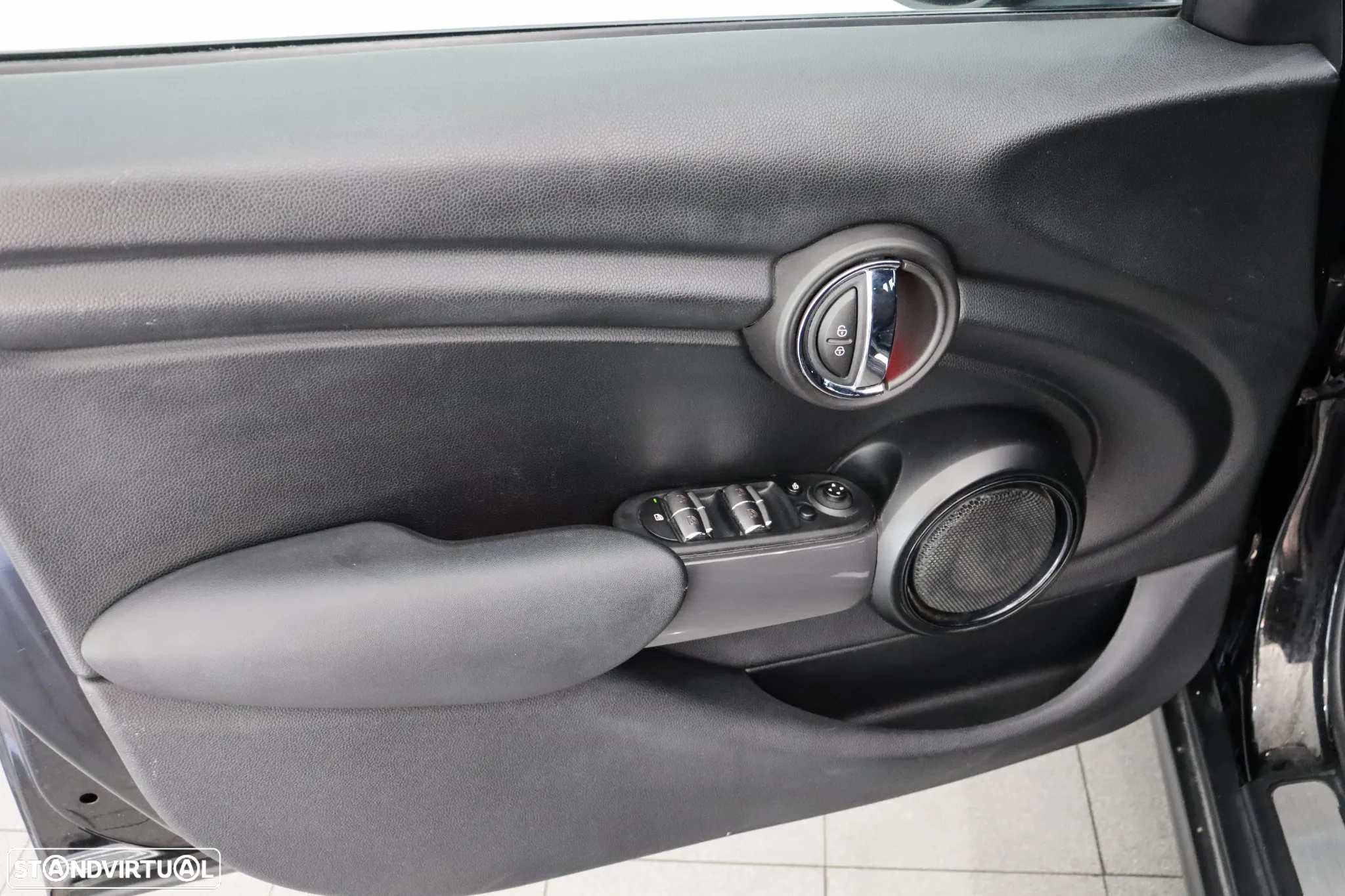 MINI 5 Portas One - 25