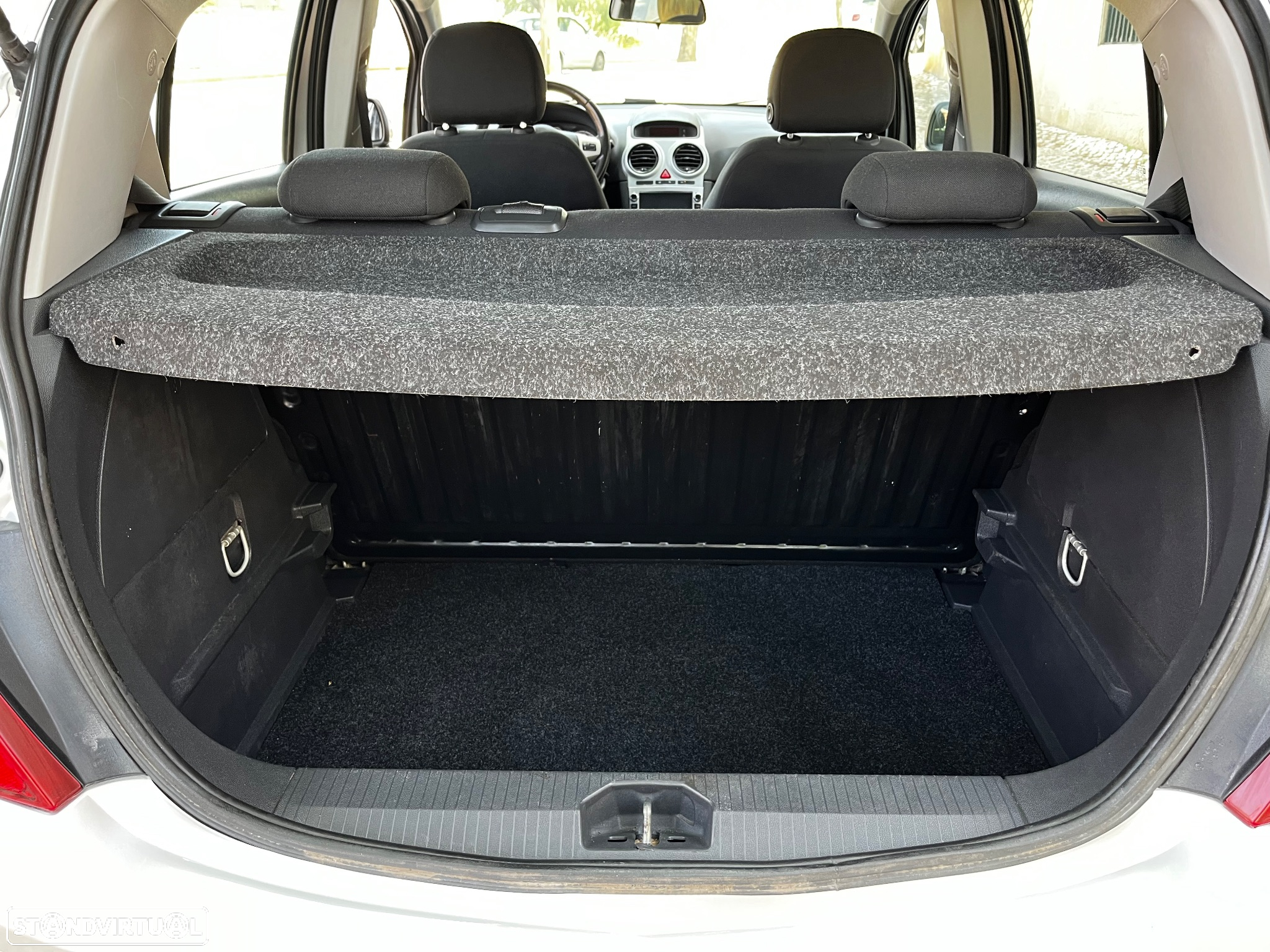Opel Corsa 1.3 CDTi Enjoy EcoFLEX - 8