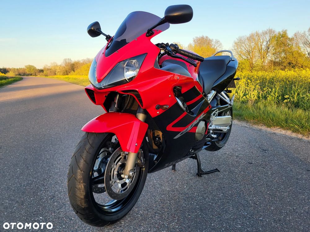 Honda CBR - 6