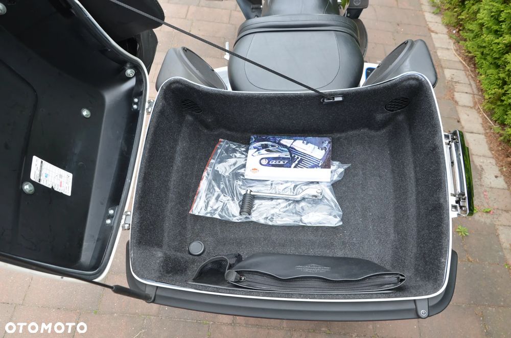 Harley-Davidson FLHTCU Ultra - 20