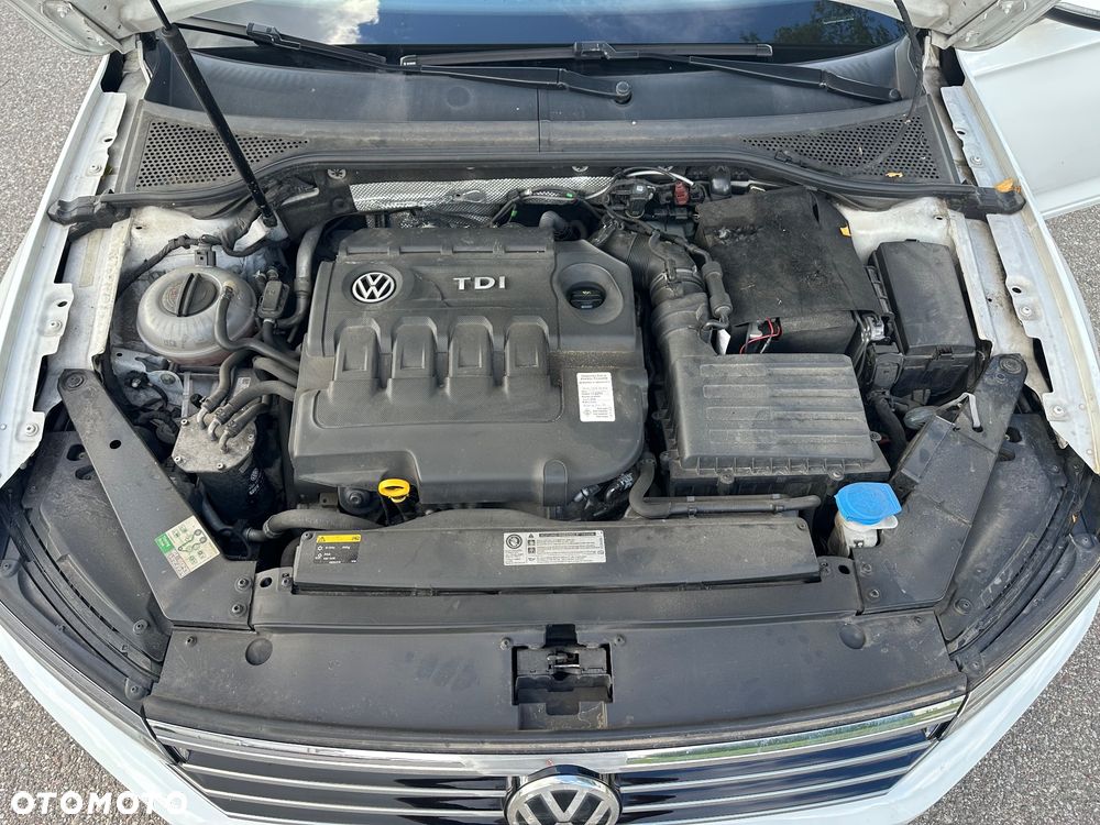 Volkswagen Passat 2.0 TDI (BlueMotion Technology) DSG Comfortline - 15